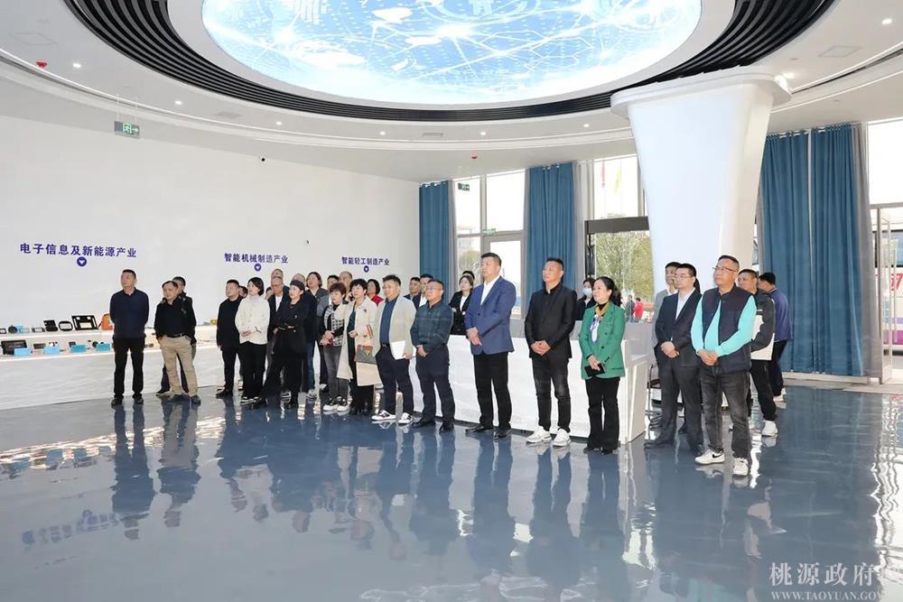 3b287c36c5f44517a90012572dca79f7.jpg 3b287c36c5f44517a90012572dca79f7.jpg