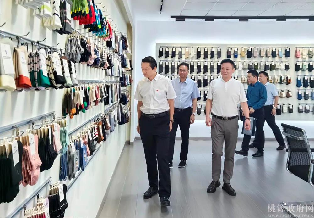 b128031d718f4bfd9ed1f29359c87767.jpg b128031d718f4bfd9ed1f29359c87767.jpg