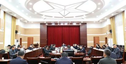 马吉云主持召开2025年度县政府第10次常务会议